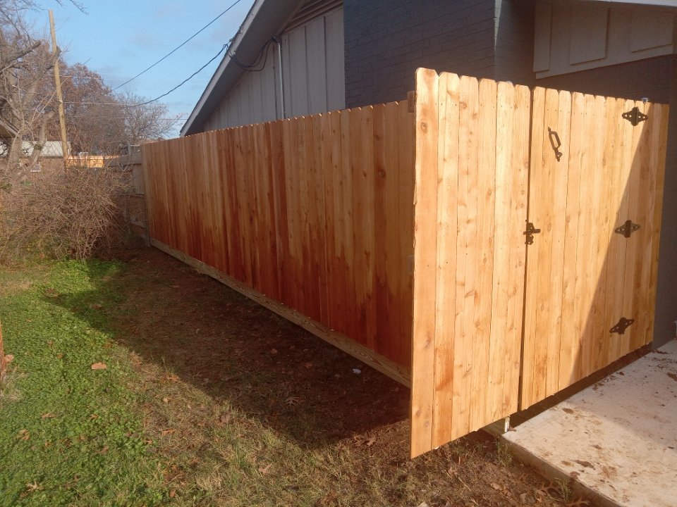 Project Image showing an example of the Professional Residential, Commercial, and Industrial Fence Installation, maintenance and Staining Services with over 23 years of experience that Wichita Falls Fence & Stain Co. can provide you with. The best fence contractor near you!